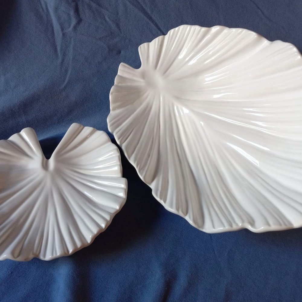 Vintage White Palm Leaf Serving Bowl And Tray